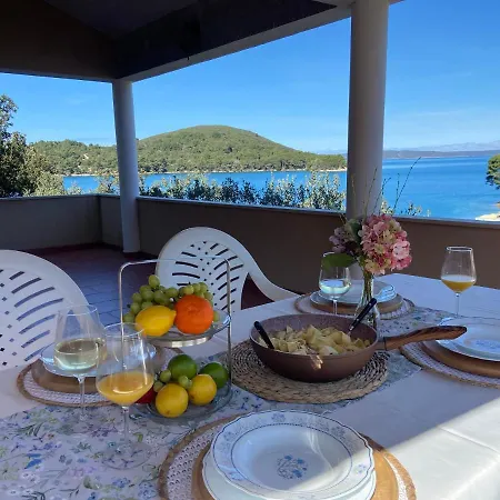 Apart Otel Eva Savar