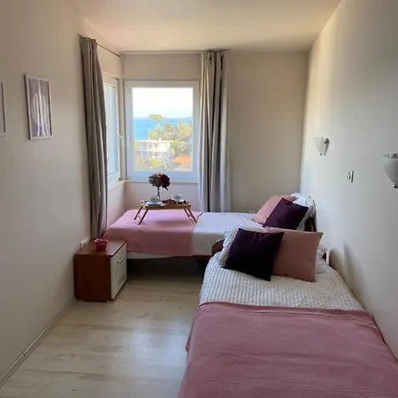 Eva Apart Otel Savar
